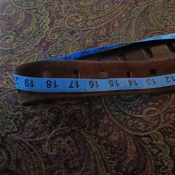 Gorgeous Leather Belt - Picture 5 of 7